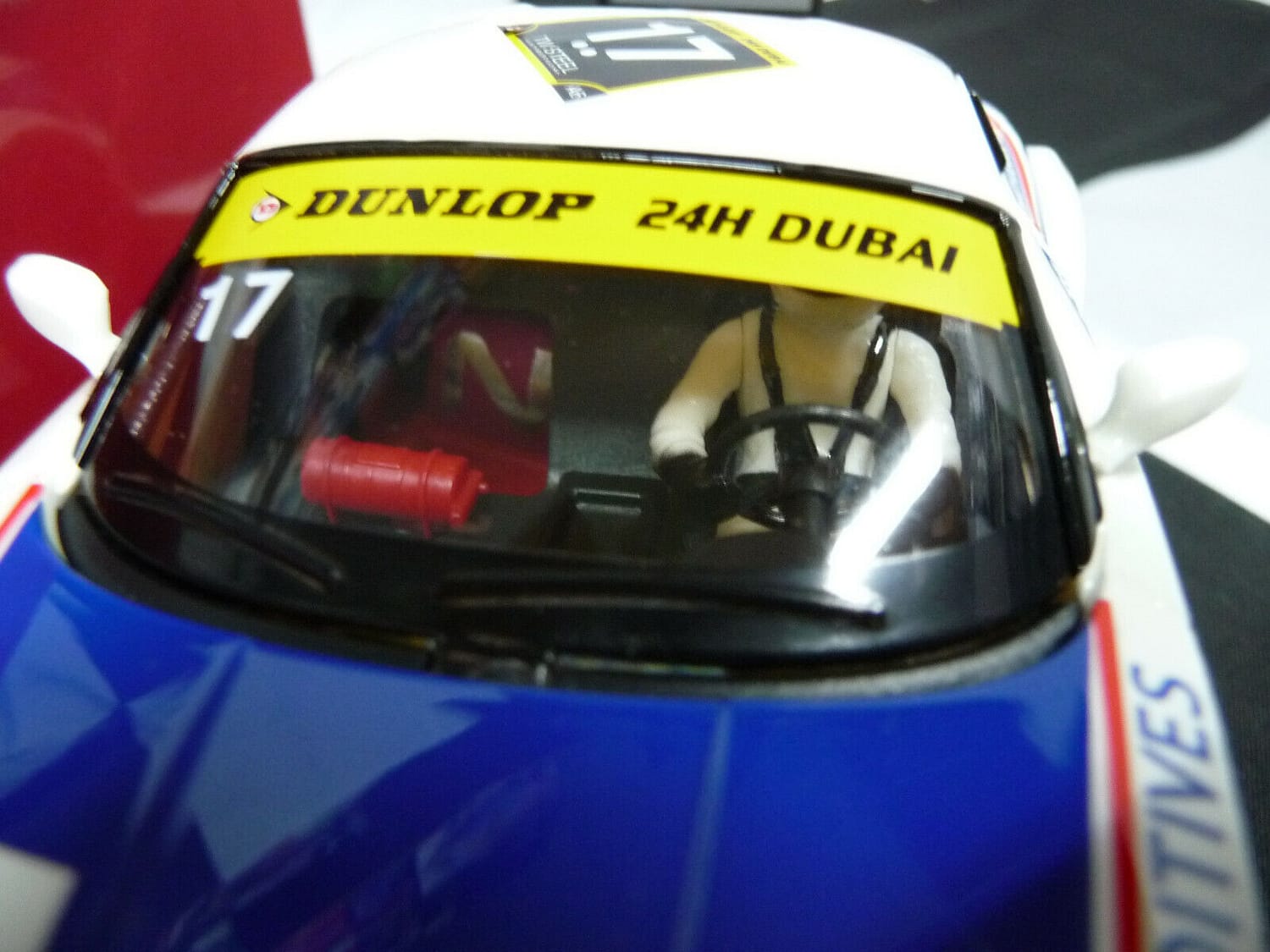 NSR 1:32 0001AW BMW Z4 GT3 E89 Liqui Moly 24h Dubai 2011 slot car also suits scalextric/carrera - Image 5