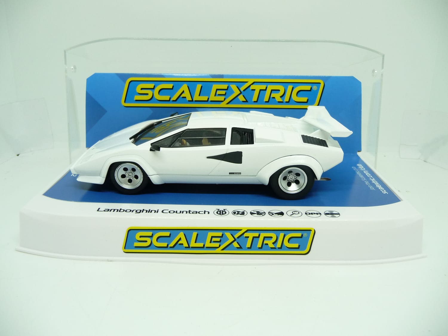 Scalextric C4336 Lamborghini Countach - White - Image 2