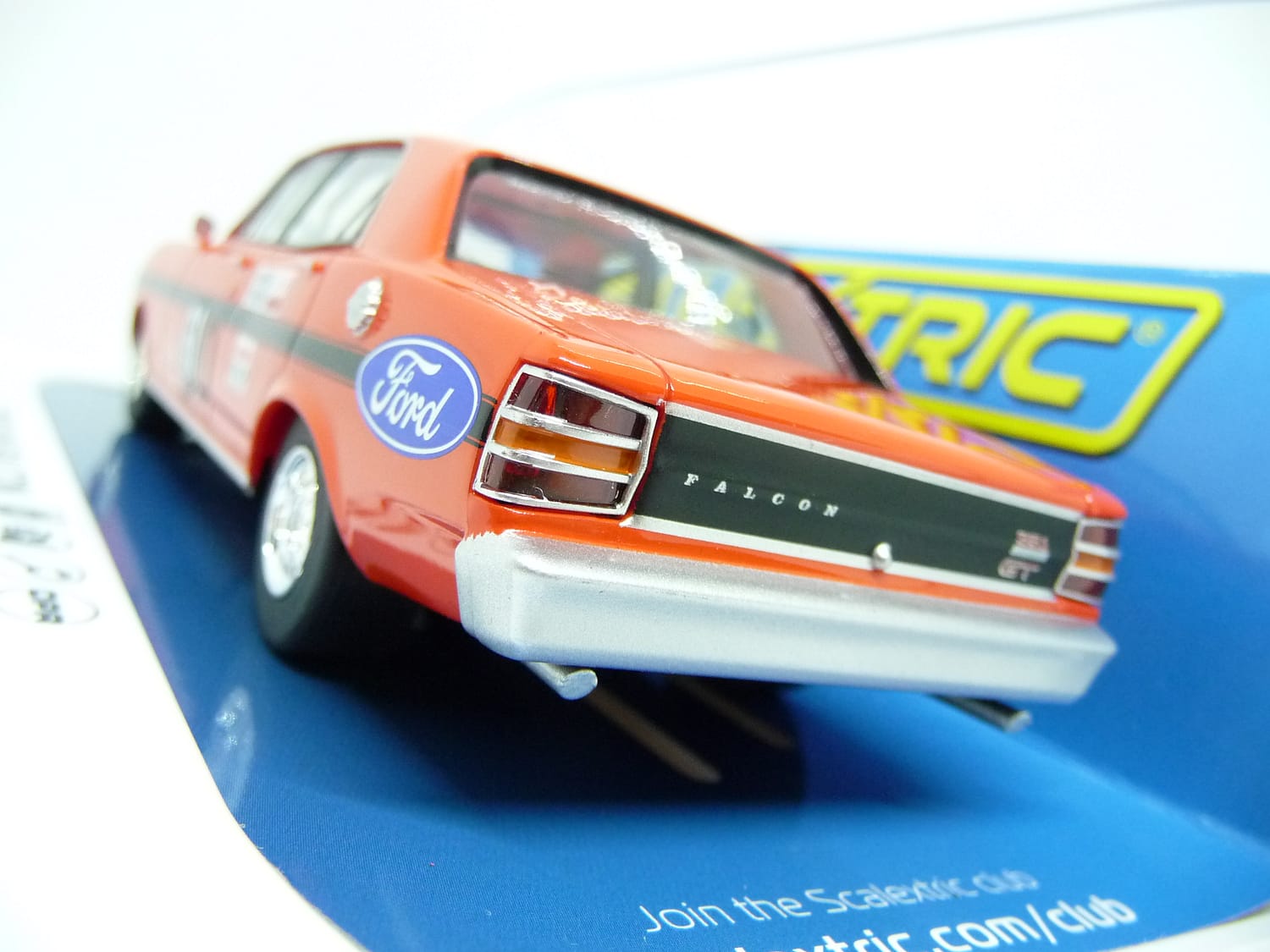 Scalextric C4169 1:32 Ford XW Falcon Phase 1 GT-HO 1969 Slot Car Suit Carrera. - Image 3