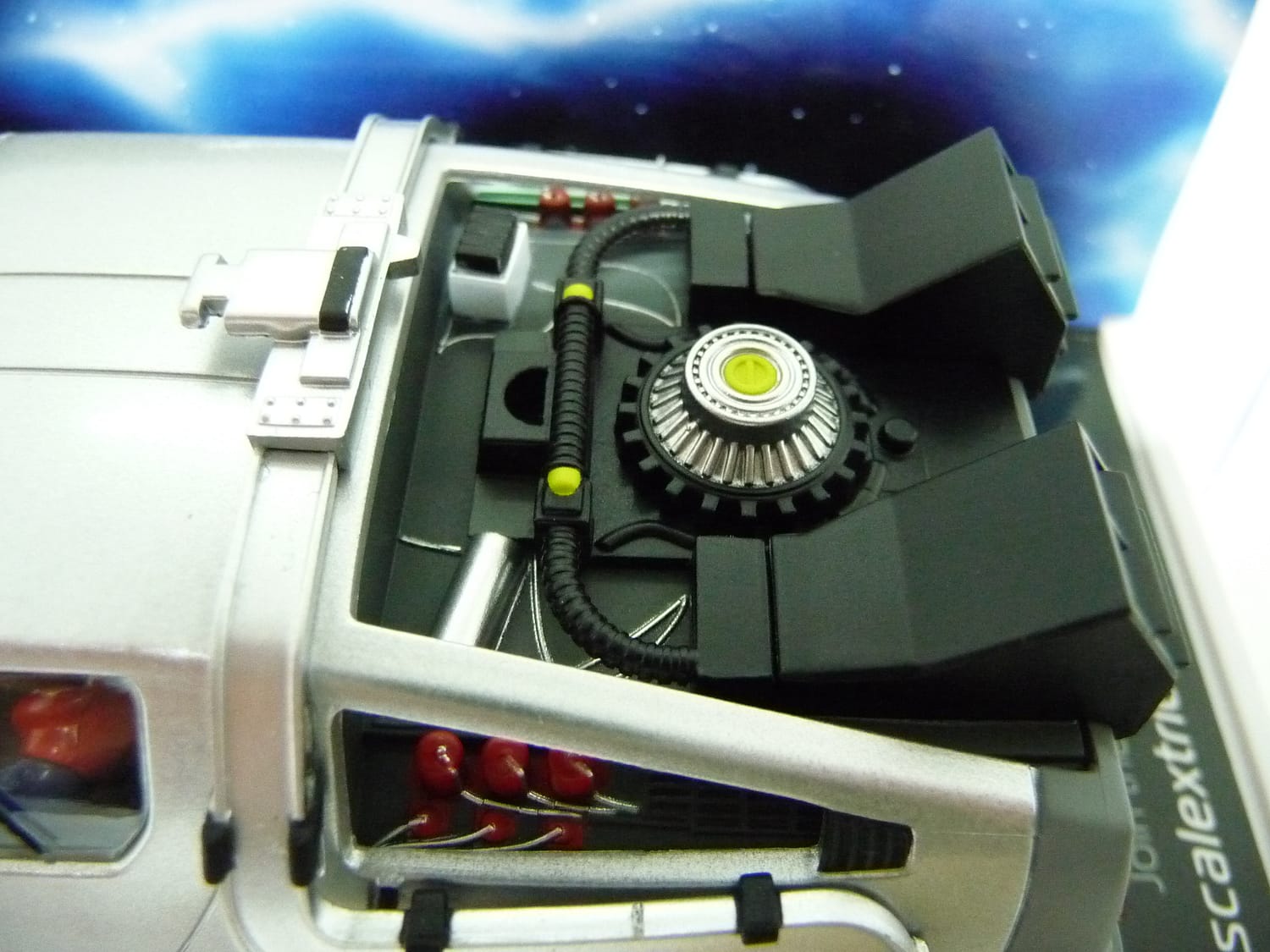 Scalextric C4117 Delorean - 'Back to the Future slot car also suits Carrera - Image 4