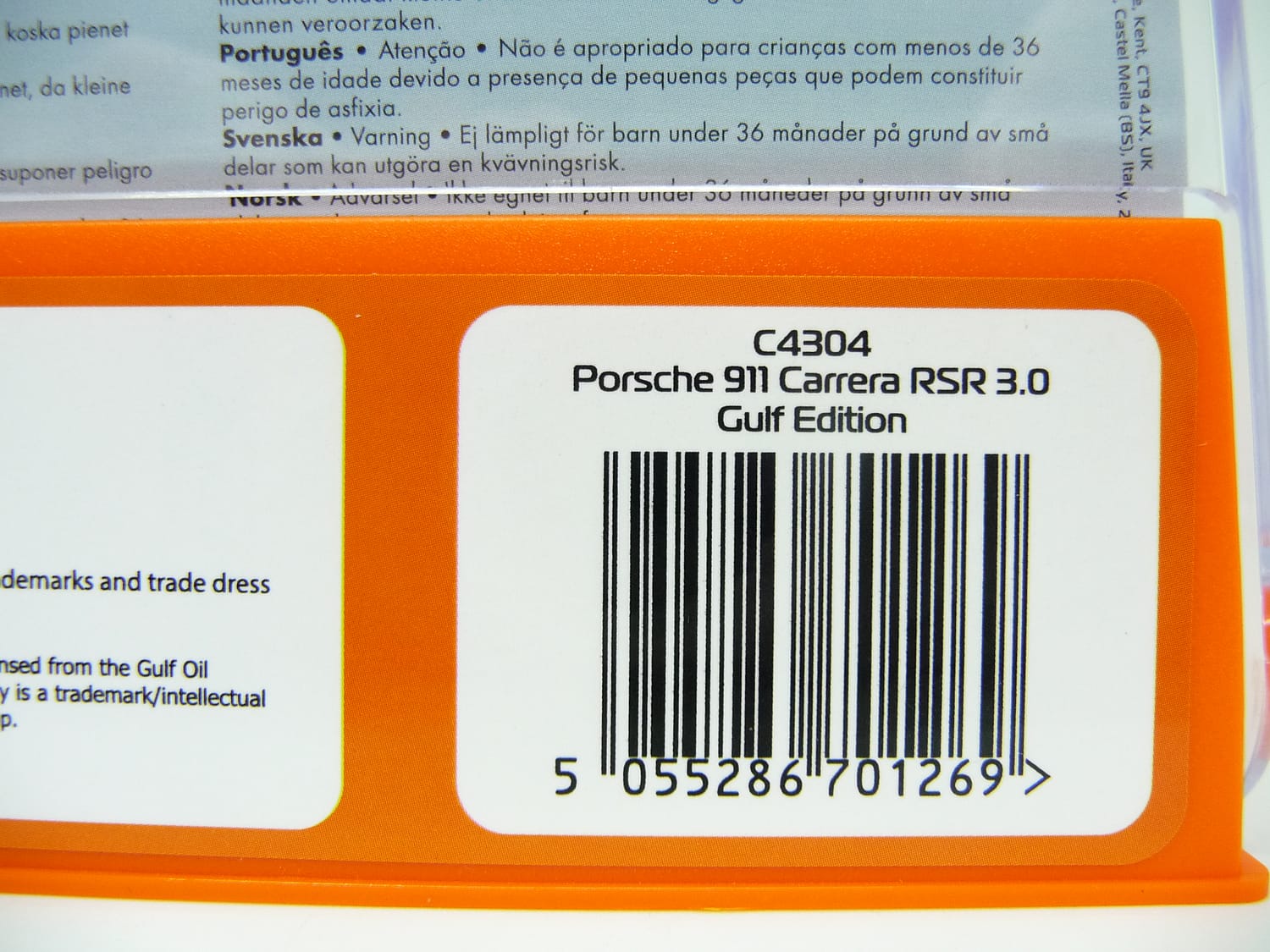 Scalextric C4304 Porsche 911 Carrera RSR 3 0 Gulf Edition slot car also suits Carrera - Image 11