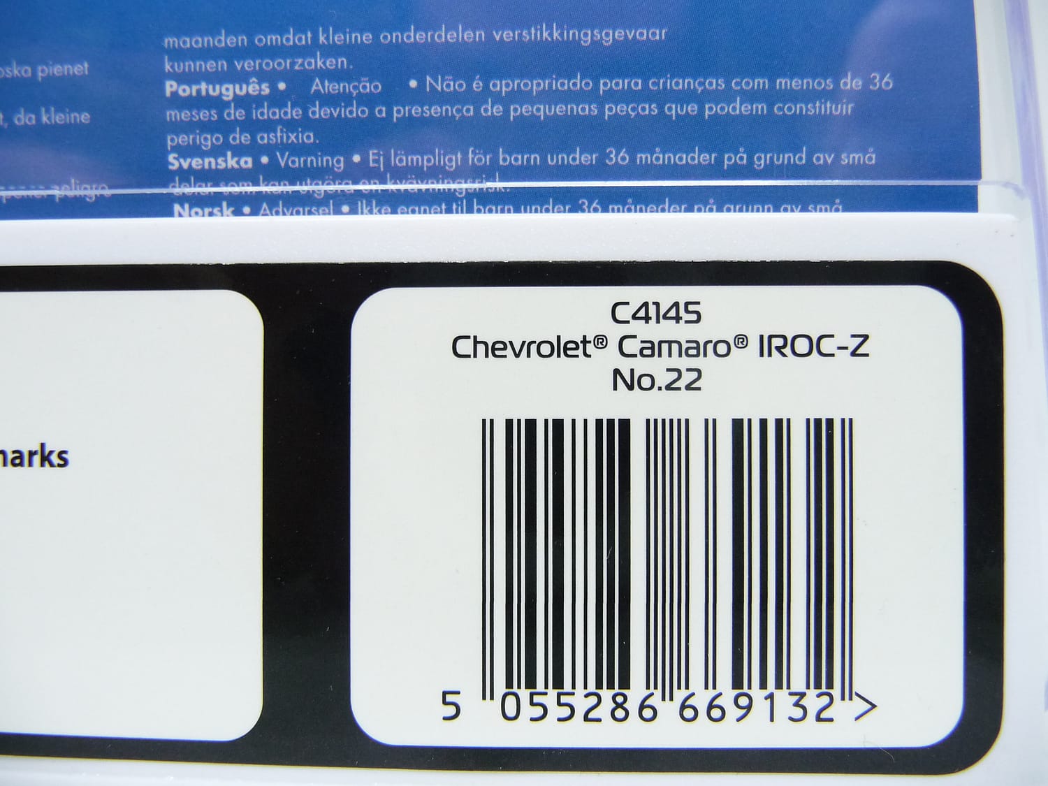 Scalextric C4145 1:32 Chevrolet IROC Z Slot Car also suits Carrera - Image 8