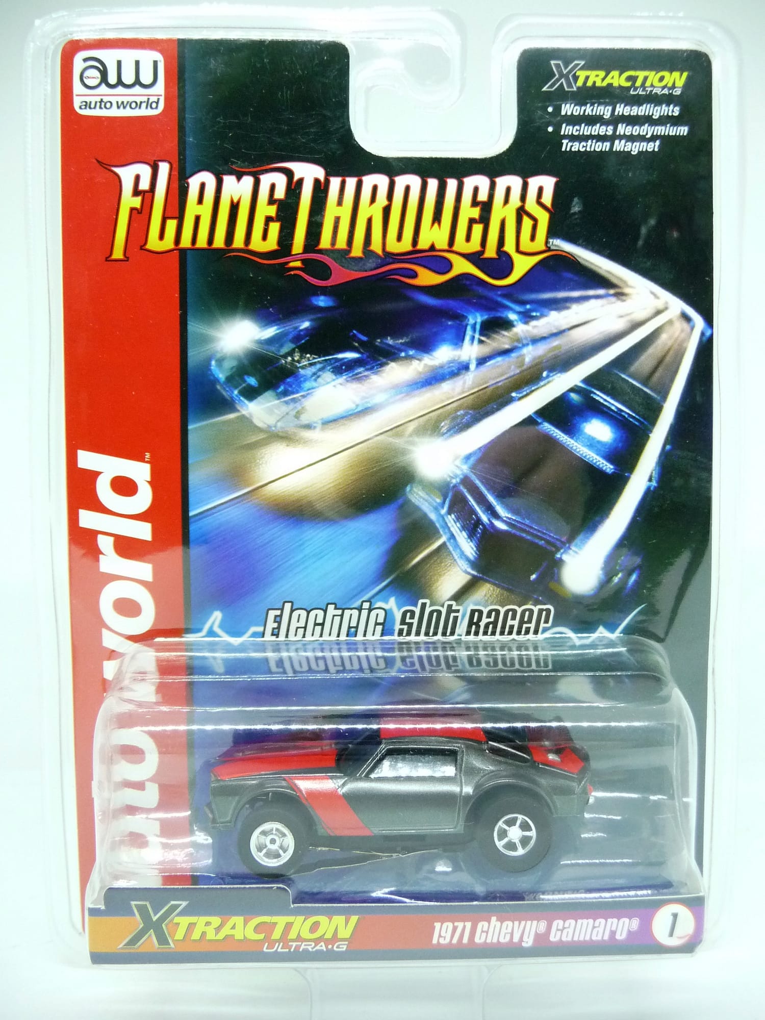 Auto World X-traction Flamethrowers 71 Chevy Camaro Black/red