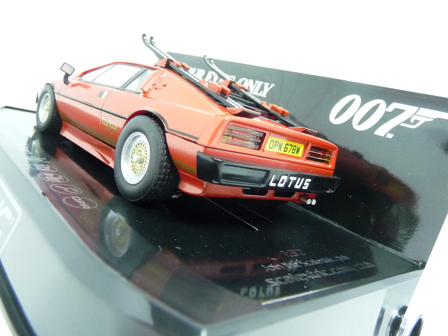 Scalextric - C4301 James Bond Lotus Esprit - Image 2