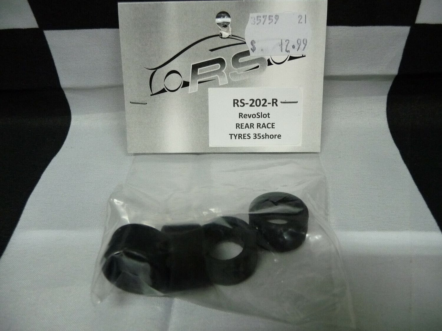 RevoSlot RS-202R RevoSlot Rear Race Tyres 35shore