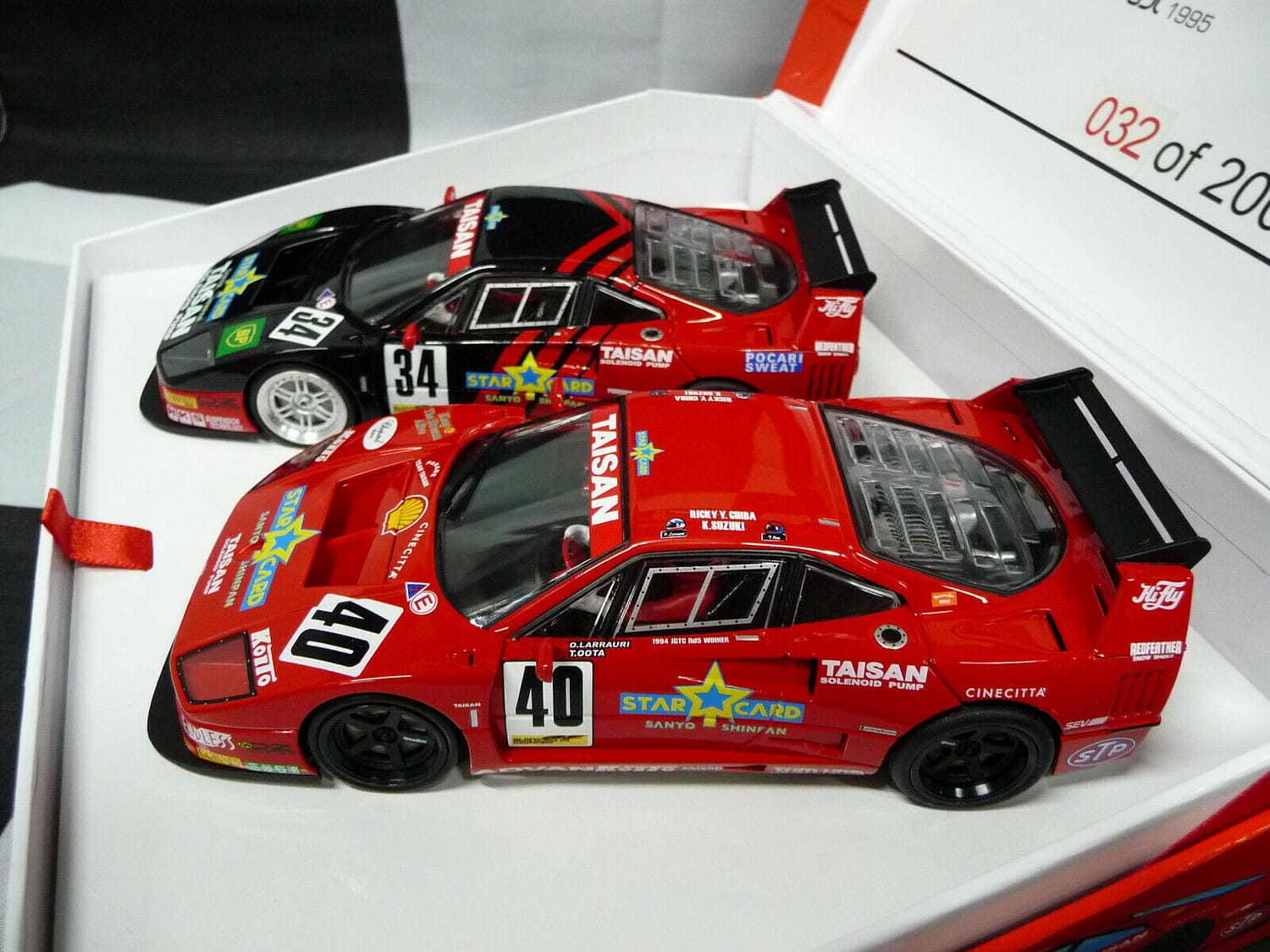 Revoslot 1:32 RS0099 Ferrari F40 TEAM TAISAN Twin Pack No34 No.40 Scalex/Carr - Image 3