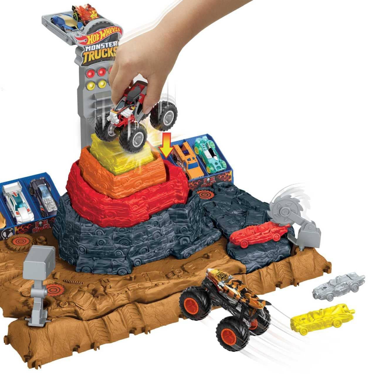 Hot Wheels® - Monster Trucks Arena Smashers Bone Shaker Ultimate Crush Yard With Monster Truck and 3 Crushable Cars - Image 5