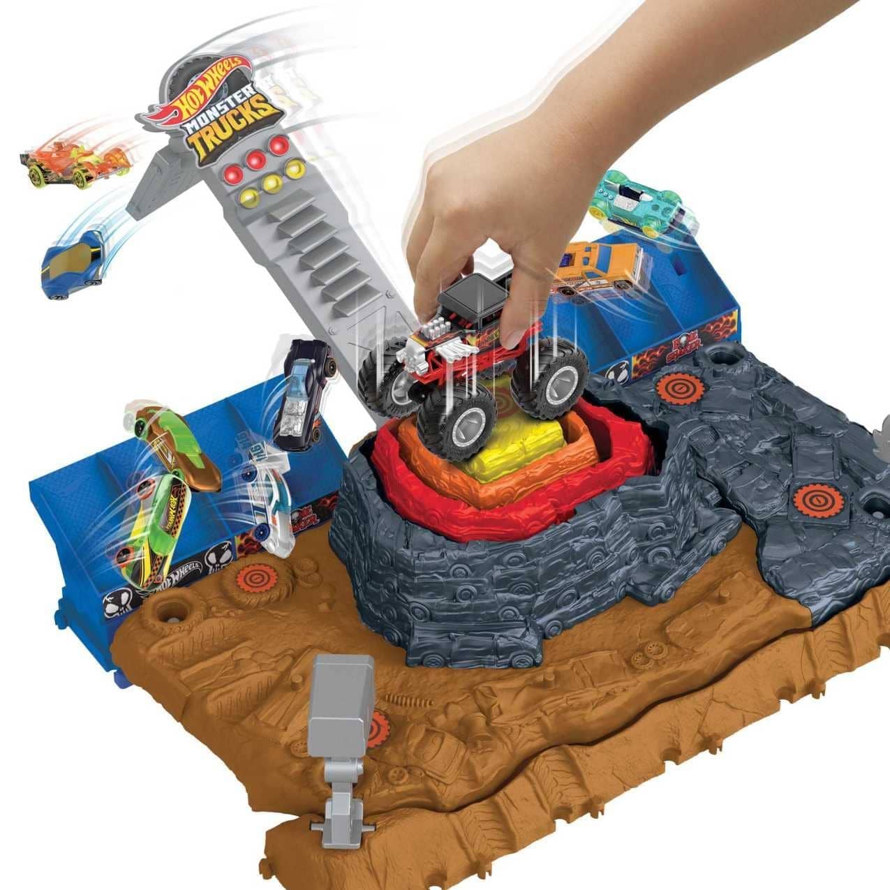 Hot Wheels® - Monster Trucks Arena Smashers Bone Shaker Ultimate Crush Yard With Monster Truck and 3 Crushable Cars - Image 4