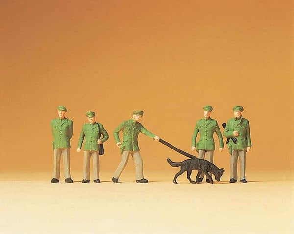 PREISER HO POLICE WITH TRACKER DOG AI2114008 TRAIN ACCESSORIES