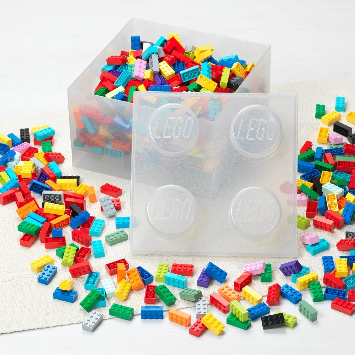 LEGO Storage Brick 4 Studs Top Lid Translucent Glitter Clear - Room Copenhagen - Image 4