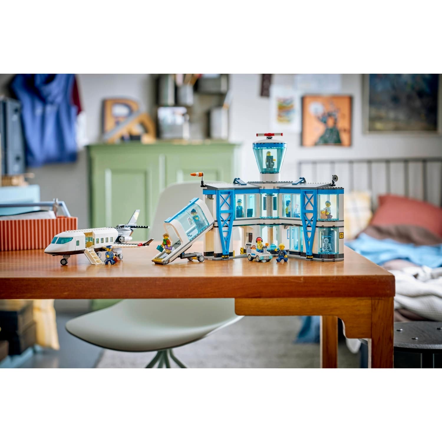 LEGO 60502 Airport with Airplane - City - Image 11