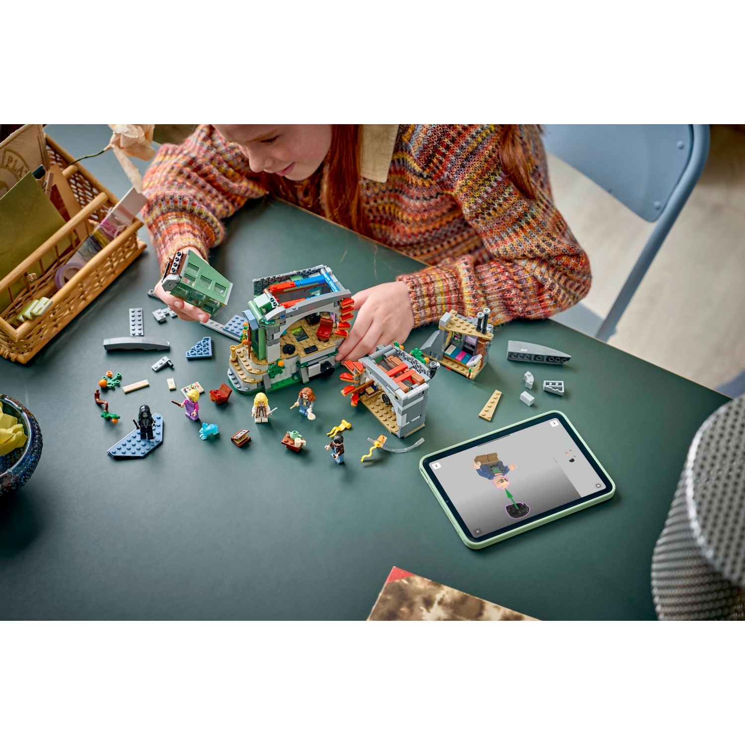 LEGO 76467 Luna Lovegood's House - Harry Potter - Image 10